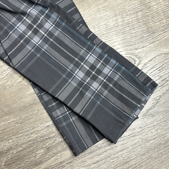 NEW PacSun Men’s Grey Plaided Nylon Cargo Pants Sz Small - Picture 6 of 13